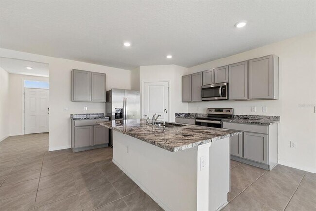 Building Photo - 8454 Ender Hls Dr
