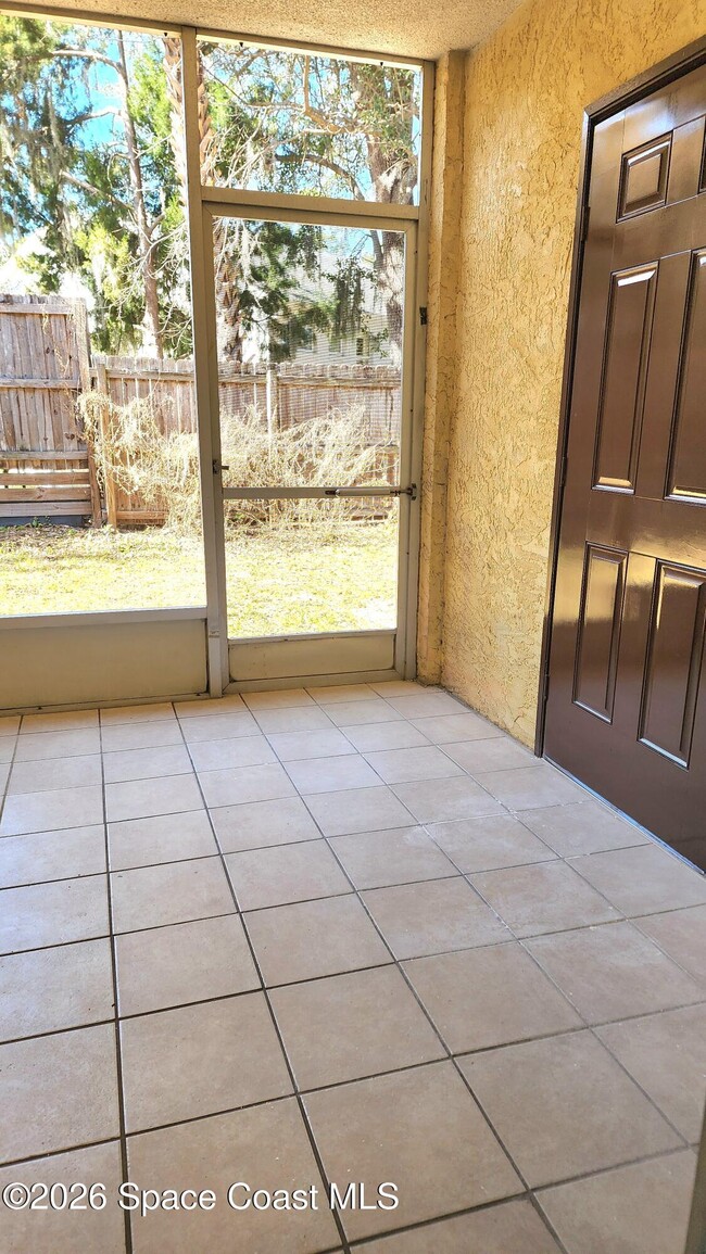 Building Photo - 2980 Sir Hamilton Cir