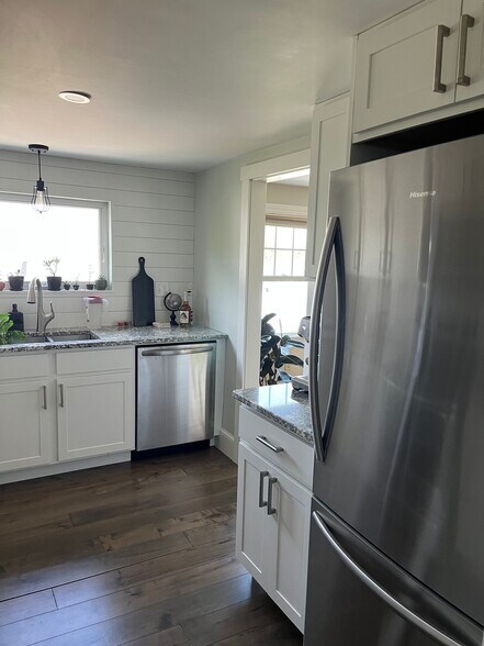 Kitchen - 64 Foreside Rd