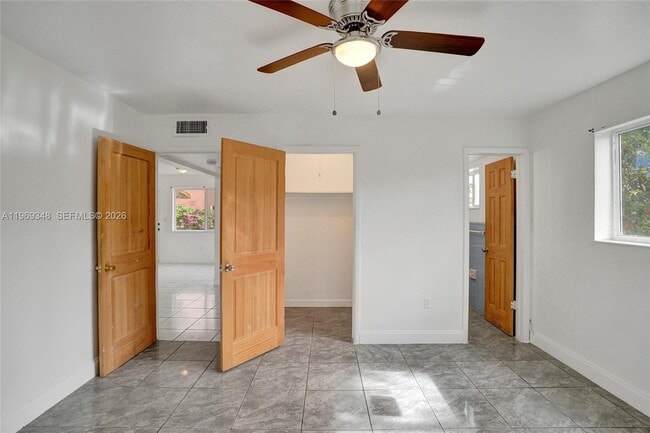 Building Photo - 16791 NE 20th Ave