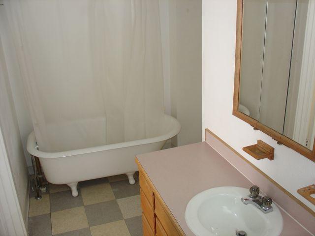 Building Photo - 3 bedroom in Billings MT 59101