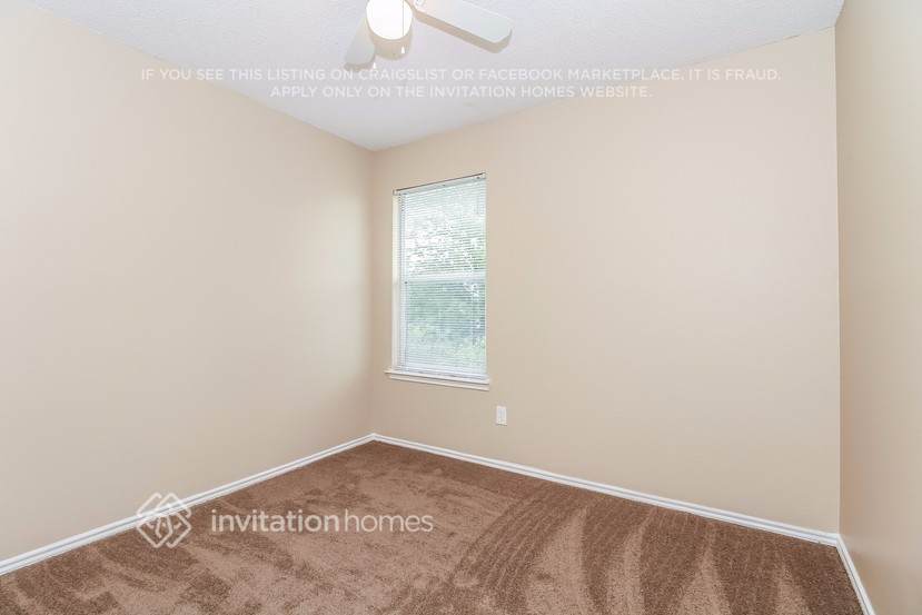 Building Photo - 646 Via Estrella