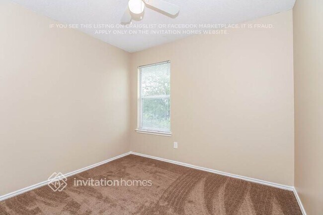 Building Photo - 646 Via Estrella