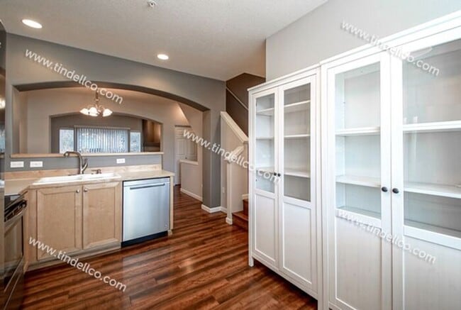Building Photo - Cozy Townhome in Beautiful Progress Ridge-...