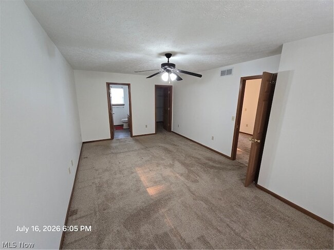 Building Photo - 6400 Monroe Ln