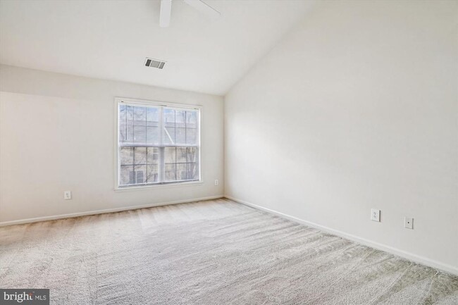 Building Photo - 45482 Pine Trail Terrace