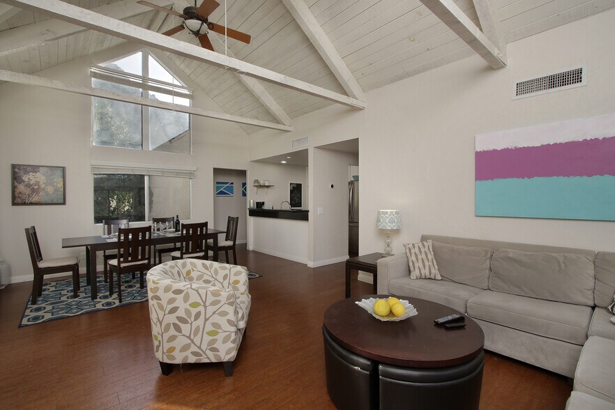Building Photo - 78205 Cortez Ln