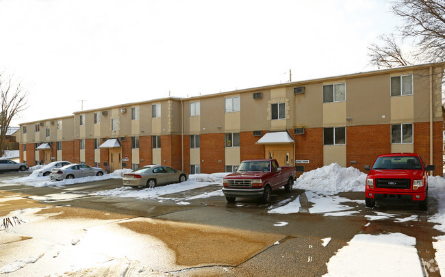Building Photo - Oak Hill Manor Apartments