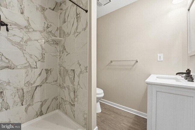 Building Photo - 4431 Ringwood Rd