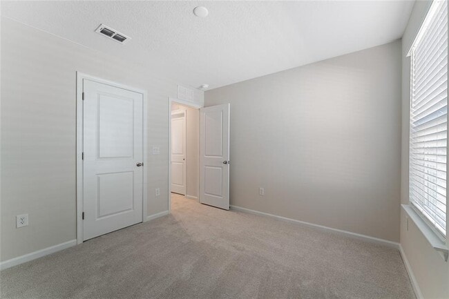Building Photo - 1178 Cascade Dr