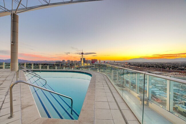 Building Photo - Newport Lofts 1502