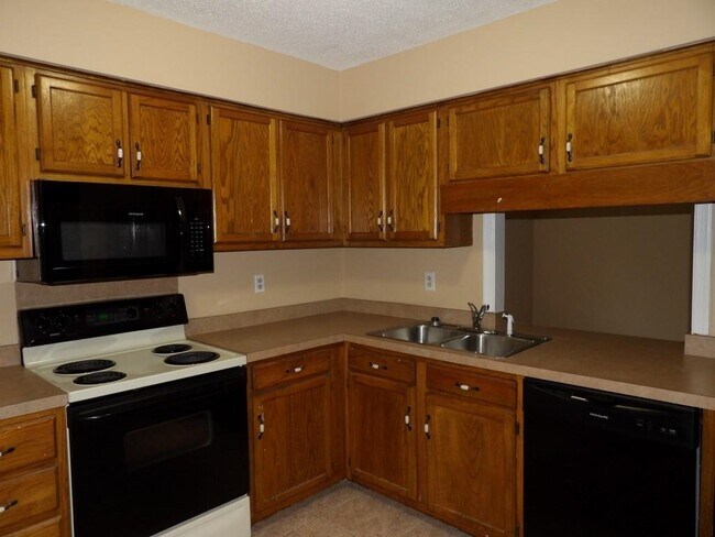 Building Photo - 1450 Turkey Ridge Rd