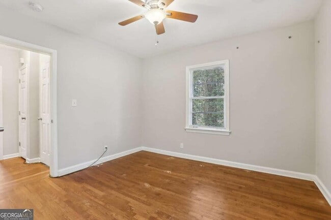 Building Photo - 1840 Camellia Dr