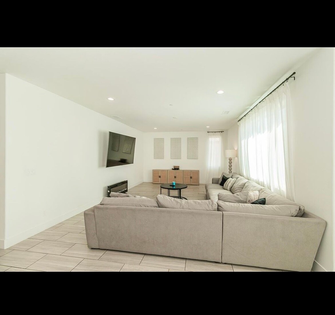 Building Photo - 4254 Oak Knoll Rd