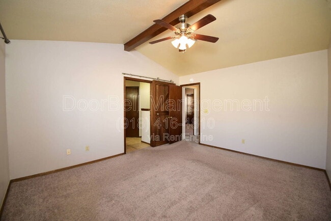 Building Photo - 1312 W South Park St