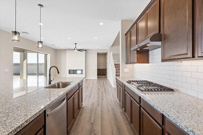 Building Photo - 35763 Geode Wy