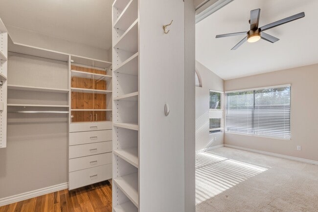 Building Photo - 2345 Potters