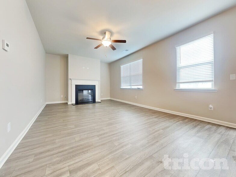 Building Photo - 7528 Congregation St