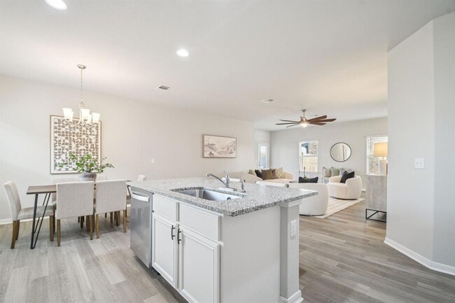 Building Photo - 1801 Fairhaven Gtwy