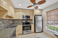 Building Photo - 638 Marlboro Oval