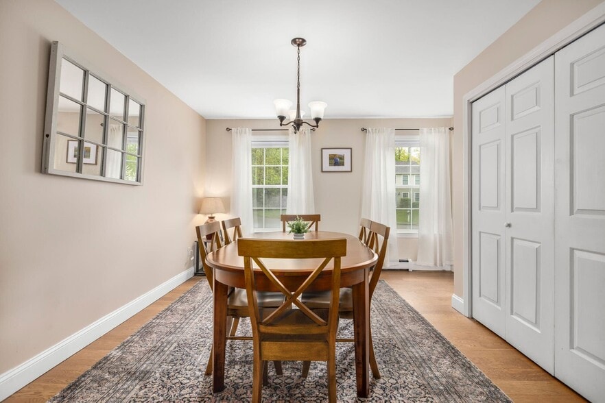 Building Photo - 90 Farragut St