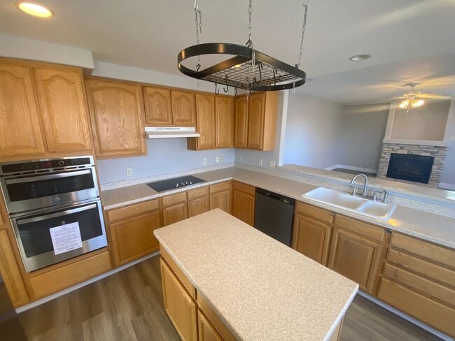 Building Photo - 4 Bedroom, 3 Bath North West Reno Area Home!