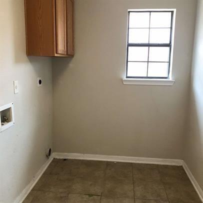 Building Photo - 6104 Alexus Dr