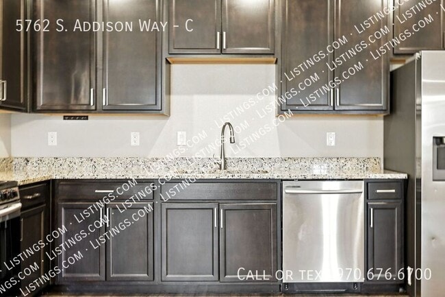 Building Photo - 5762 S Addison Way
