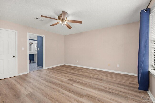 Building Photo - 5850 Princeton Dr