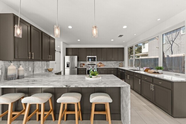 Building Photo - 3814 Wadford St