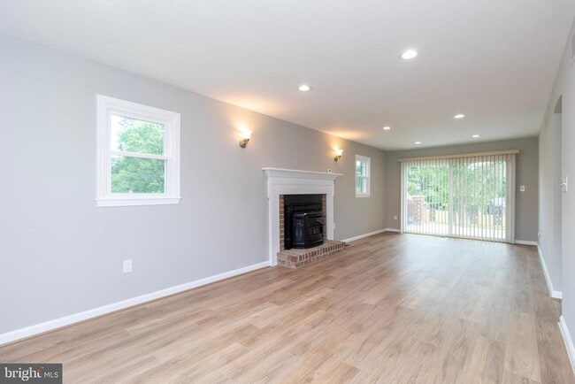 Building Photo - 5084 Sands Rd