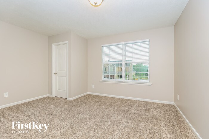 Building Photo - 1252 Anduin Ave