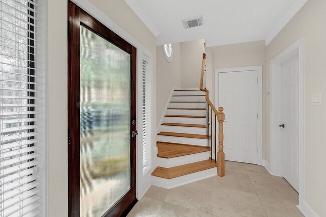 Building Photo - 2414 Dorrington St