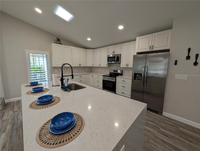 Building Photo - 4368 Marine Pkwy