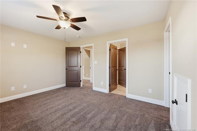 Building Photo - 206 Leland Ln