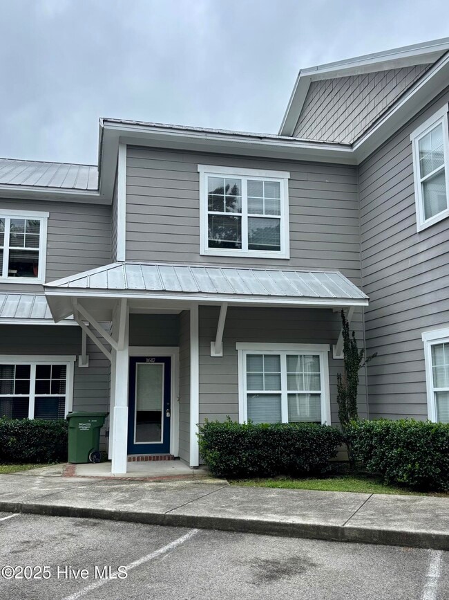 Building Photo - 1617 Shoreline Pl