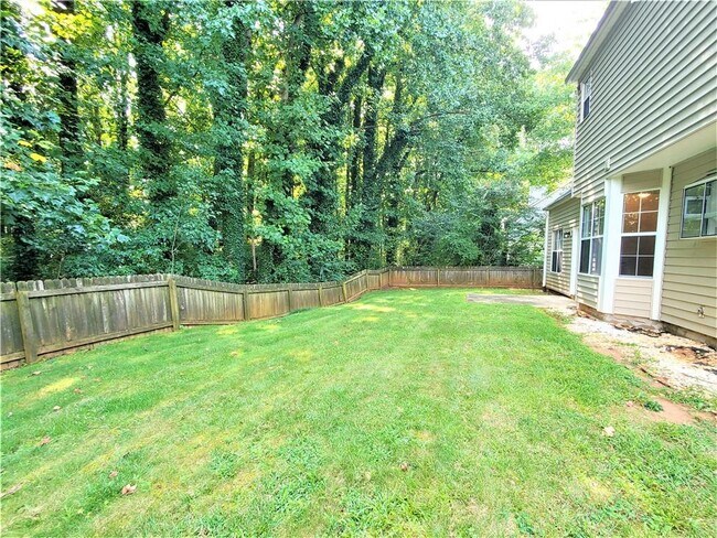 Building Photo - 190 Radner Run