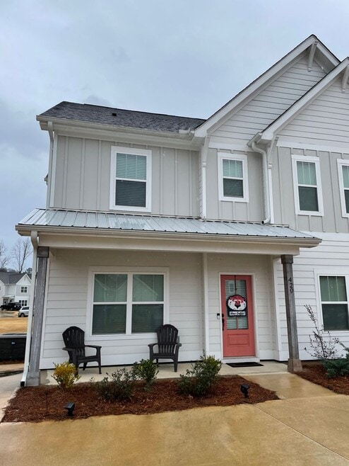 Building Photo - 420 Jack Hampton Dr