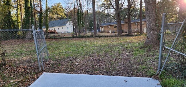 Building Photo - 2349 Valley Way