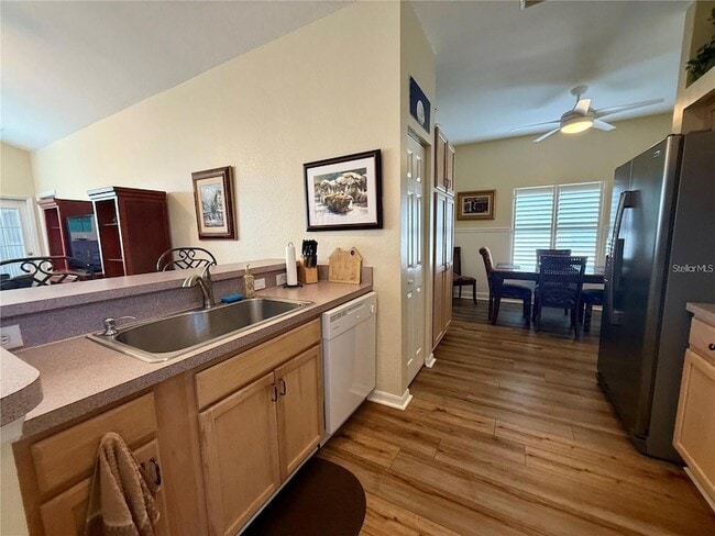 Building Photo - 11122 SW 73rd Ct