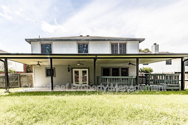 Building Photo - 108 Snowberry Dr