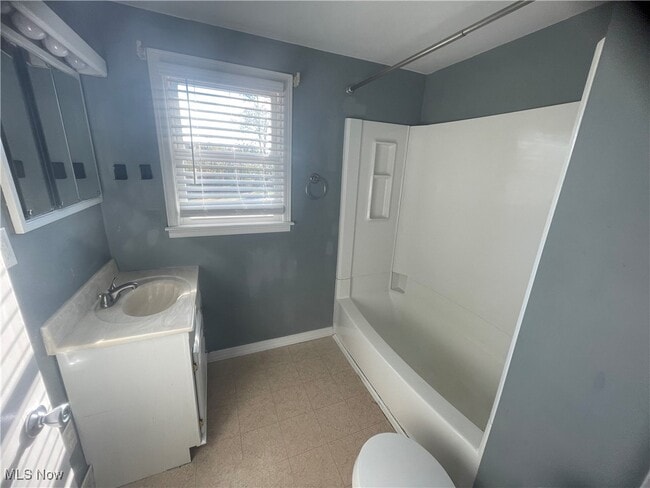 Building Photo - 415 Old Colliers Way