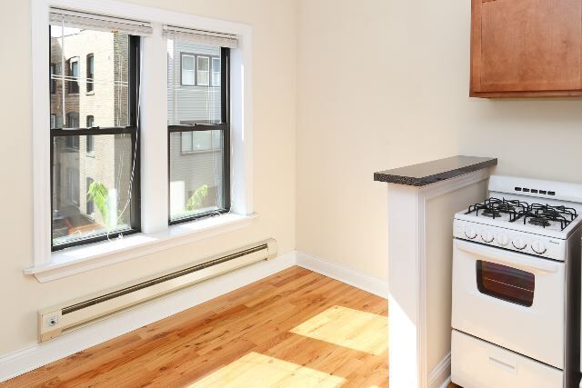 Building Photo - 1034 W George St