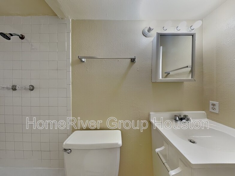 Building Photo - 5114 Shadowridge Dr