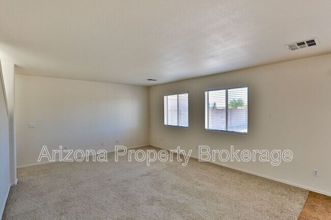 Building Photo - 5805 E Flowing Spring