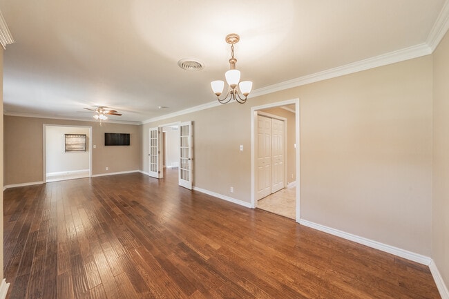 Building Photo - 6817 Fortune Rd