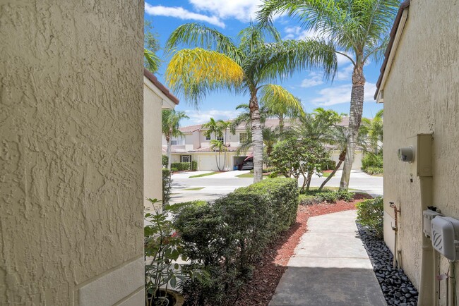Building Photo - 9700 Porta Leona Ln