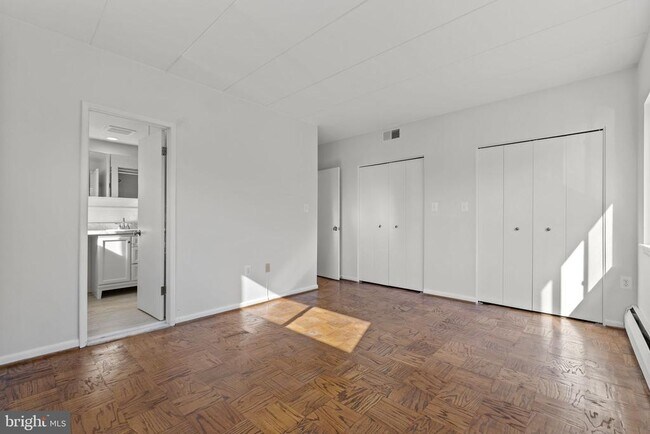 Building Photo - 6301 N Charles St