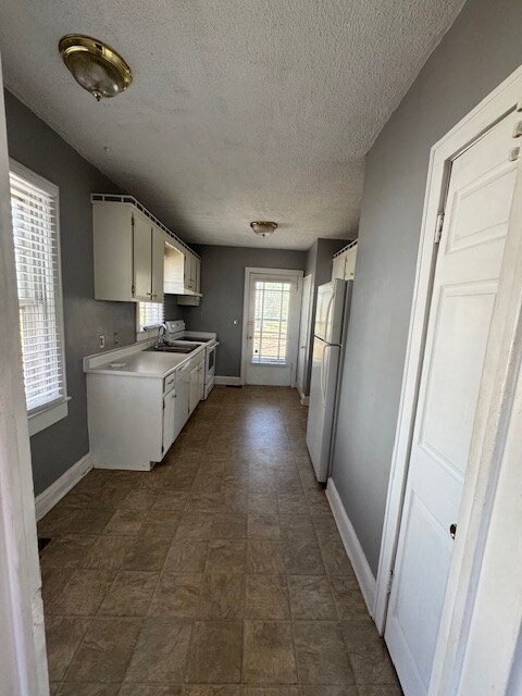 Building Photo - 17 Druid St