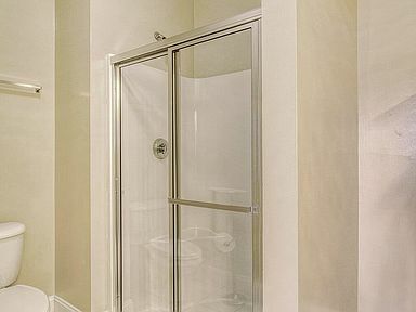 Primary Photo - 106 W Arctic Ave